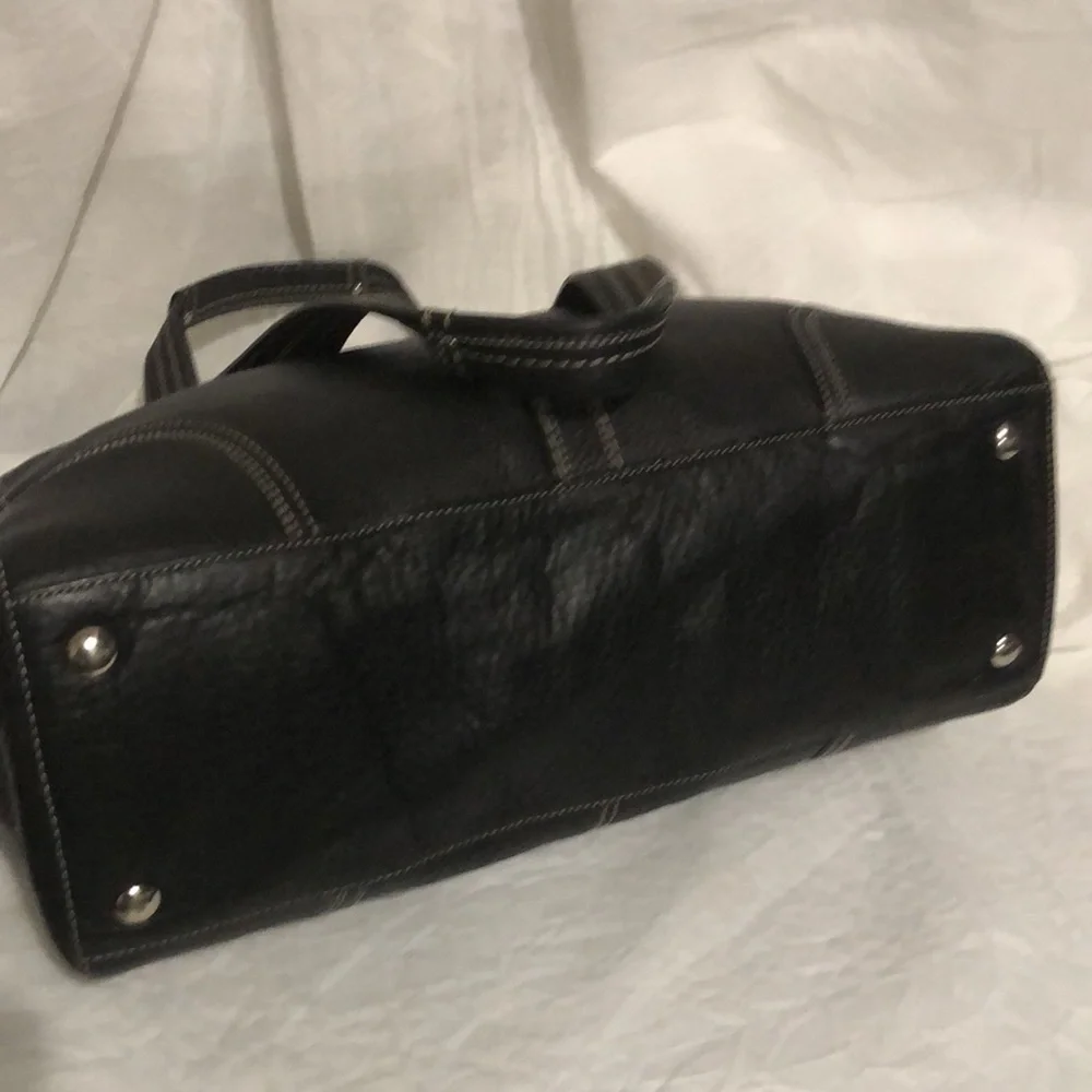 Coach Hamptons Leather Tote Bag - Picture 9 of 13